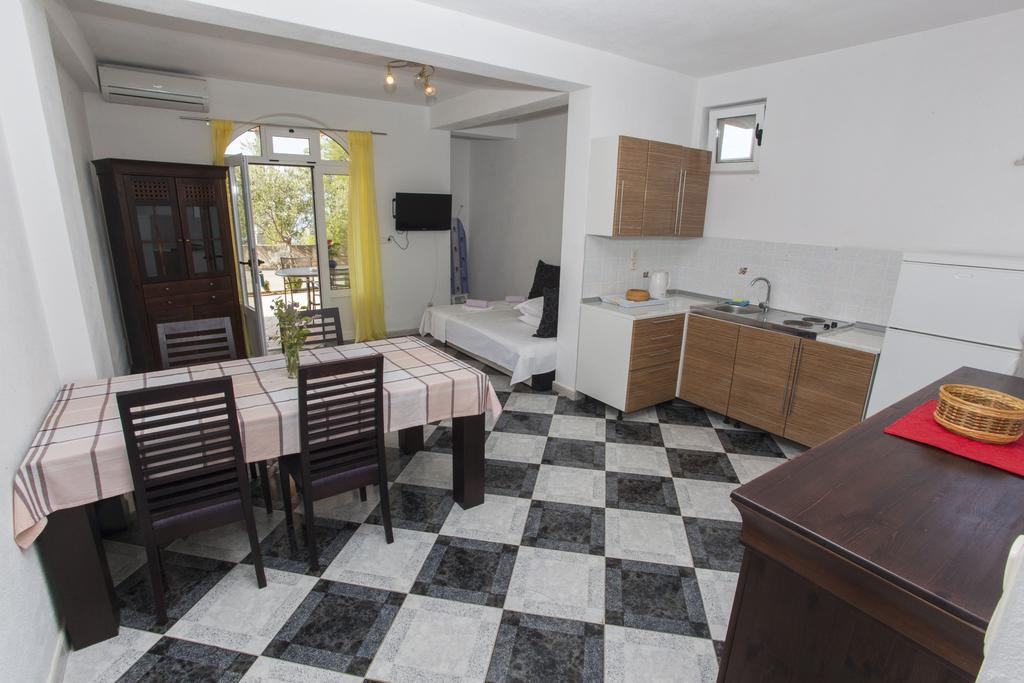 Apartments Damjanovic 马卡尔斯卡 外观 照片